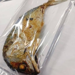 ข้าวแกงกับข้าว ปลาทอด น้ำพริกคู่ไข่