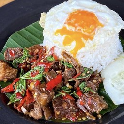 กะเพราเนื้อตุ๋น