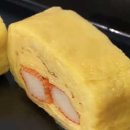 ไข่ม้วนห่อปูอัด