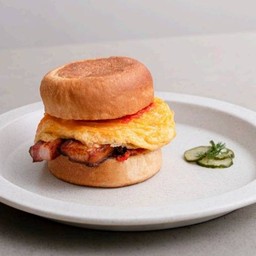 Bacon & egg muffin