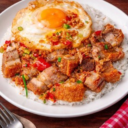 ข้าวพริกเกลือหมูกรอบ