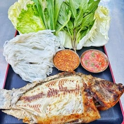 ปลาเผาถูกดี ปลาสด น้ำจิ้มอร่อย โชคชัย4