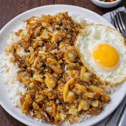 ข้าวหอยลายทอดกระเทียม