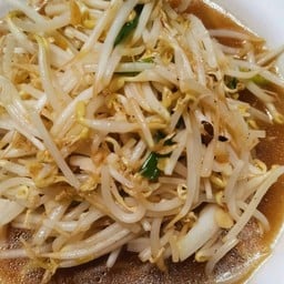 ผัดถั่วงอก (ราดข้าว)
