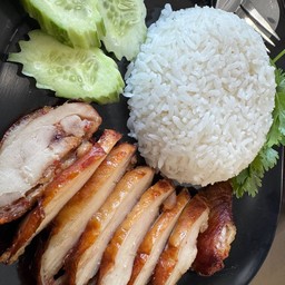 ข้าวหน้าไก่ย่างคลุกฝุ่นจิ่มแจ่ว