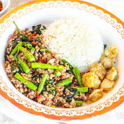 ผัดโหระพาราดข้าว.