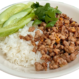หมูสับผัดกระเทียมราดข้าว