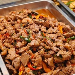 เครื่องในไก่ผัดกะเพรา