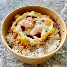 ข้าวไข่ดาวแมคกี้