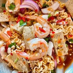 (ตามสั่ง/ส้มตำ/ยำ) ของอร่อยกลางซอย