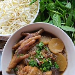 ก๋วยเตี๋ยวไก่มะระ ฮาลาล ชัยพฤกษ์1พัทยา