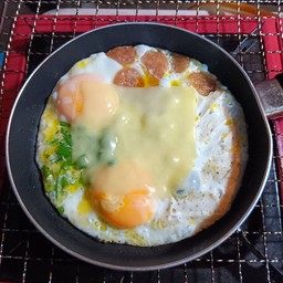 ไข่กระทะชีส