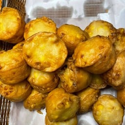 ตือคาโค อัศวิน