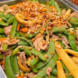 ถั่วลั่นเตาหมูชิ้น