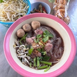 ก๋วยเตี๋ยวรสเด็ด สี่แยกดอนมะยาง