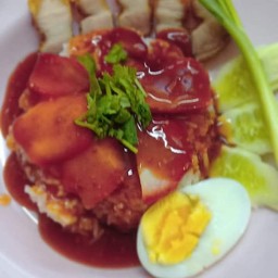 ข้าวหมูแดงหมูกรอบ