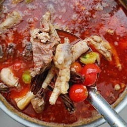 ขนมจีนน้ําเงี้ยว(ครัวนางฟ้า) ก๋วยเตี๋ยวใกล้ฉัน หายยา