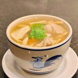 ซุปฟองเต้าหู้ตุ๋นยาจีน