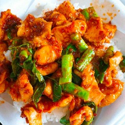ผัดพริกแกงถั่ว(ราดข้าว)