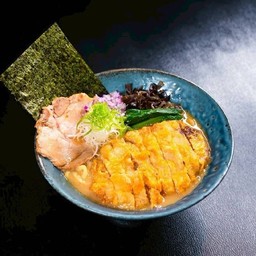 排骨豚骨醤油ラーメン Pork Cutlet  Tonkotsu Shoyu Ramen
