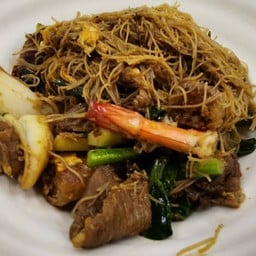 คุณจี๊ดราดหน้ายอดผัก ร้านใหม่