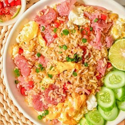 ข้าวผัดแหนม