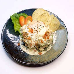 とろ玉ポテサラ Potato Salad