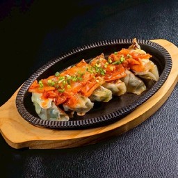 キムチチーズ餃子 Kimchi Cheese Gyoza