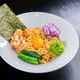 (豚肉不使用)冷製鶏まぜそば(No Pork)ColdChickenMazesobaมาเซโซบะ ไก่เย็น