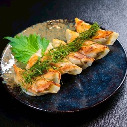 大葉チーズ餃子 Shiso Cheese Gyoza