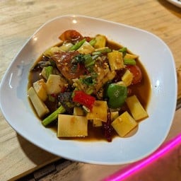 ส้มตำหลังวัด ตำไม่พัก By เจ้ออย