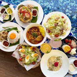 SELENE Cafe and Restaurant