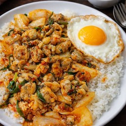 ข้าวผัดพริกเผาหอยลาย