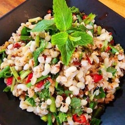 ร้านลาบอุบล ศรีราชา