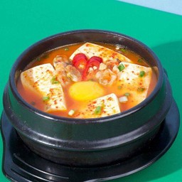 ซุปเต้าหู้อ่อน Sundubu jjigae