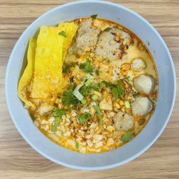 ก๋วยเตี๋ยวต้มยำหมูมะนาวตลาดน้ำโบราณ(คุณนิตย์)