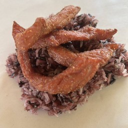 025+038 ข้าวเหนียว หน้าหมูแดดเดียวหวานนิดๆ
