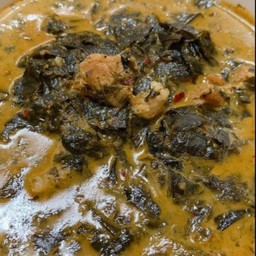 แกงกะทิขี้เหล็กใส่หมู