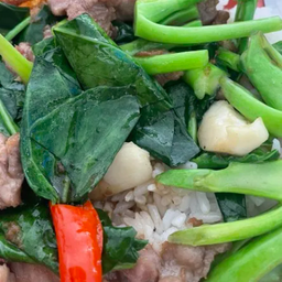 คะน้าหมูชิ้น