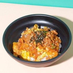 ข้าวหมูผัดซอสเผ็ด Jeyuk rice bowl