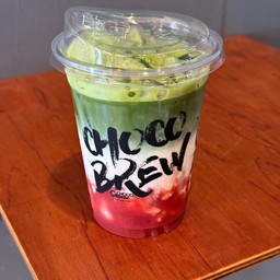 STRAWBERRY MATCHA