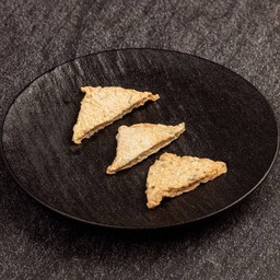 ฟองเต้าหู้ชีฟู้ด 2 ชิ้น