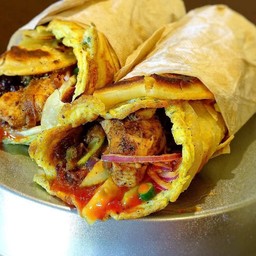Egg Malai Tikka Roll