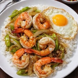 ข้าวผัดพริกหยวกกุ้ง