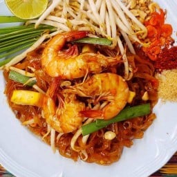 ผัดไทยแม่หวัง