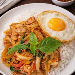 ผัดพริกเผาหมูสามชั้นสไลด์