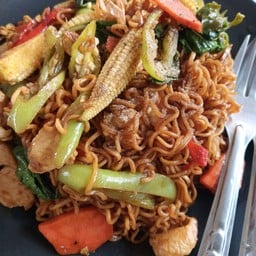 ซารีนาอาหารตามสั่ง(อาหารอิสลาม)