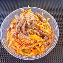 ผลไม้นายหนวด