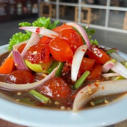 ยำไข่แดงเค็ม