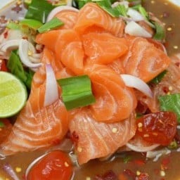 Nnยำตำโคตรแซ่บ